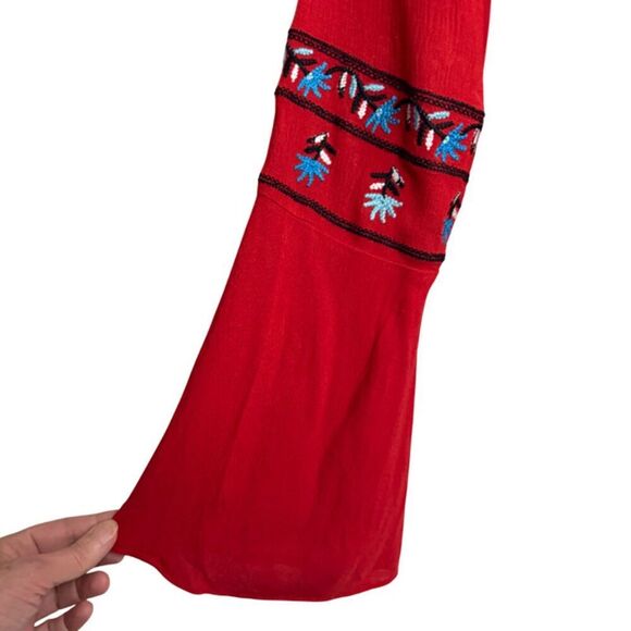 7Th Avenue New York & Company Red floral Embroidered Top Size M - Picture 7 of 11